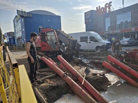 Установка ГНБ на городской улице